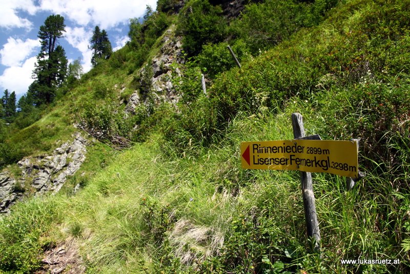 das zweite Schild "der alten Generation", welches noch steht, das ich bei uns kenne
