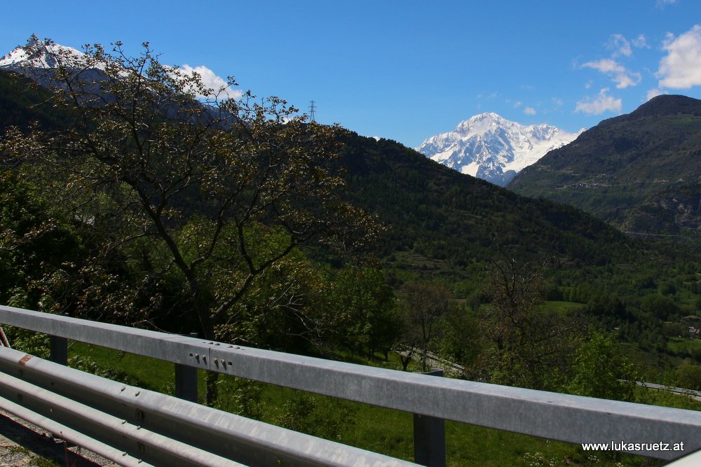 Monte Bianco über dem Aostatal