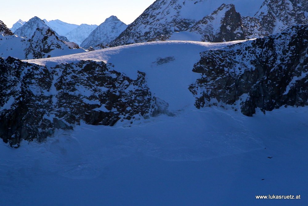 altes, spontanes Schneebrett unterm Hinterbergl