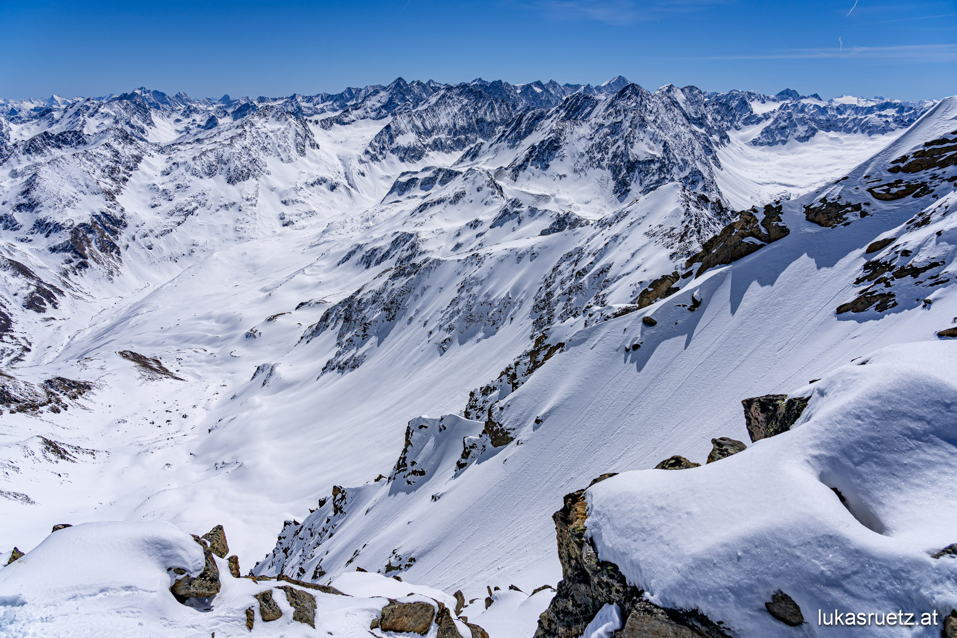 12.04.2022 | SchneeReport Kühtai-Sellraintal | #4 21/22 Wenig Schnee bei wechselnder Qualität